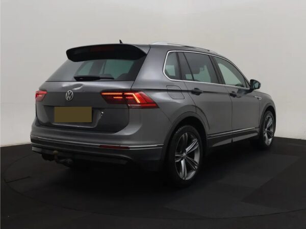 Photo 3 of 25 of WVGZZZ5NZHW892404 Volkswagen Tiguan 1.4 TSI Connected Series