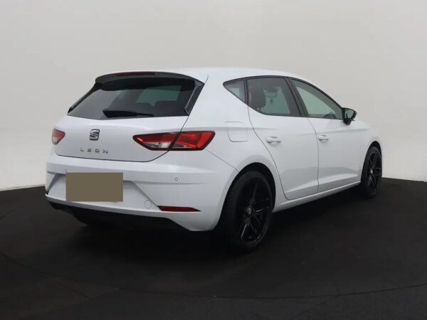 Photo 3 of 26 of VSSZZZ5FZJR065931 SEAT Leon 1.0 EcoTSI Style Business Intense