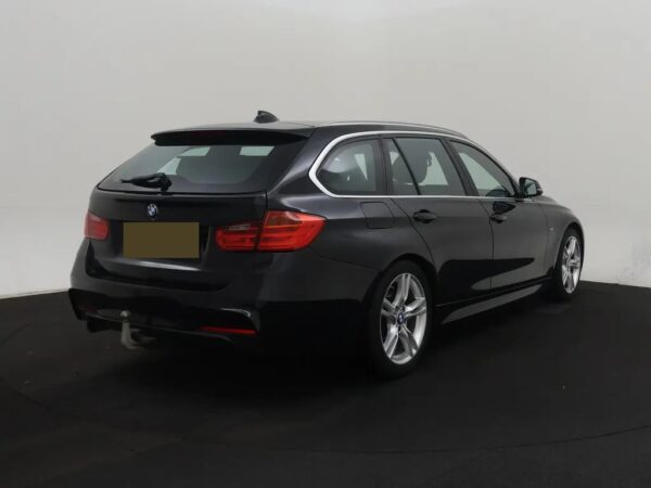 Photo 3 of 28 of WBA3G11050KN39504 BMW 3 Serie Touring 316i Executive M-Sport