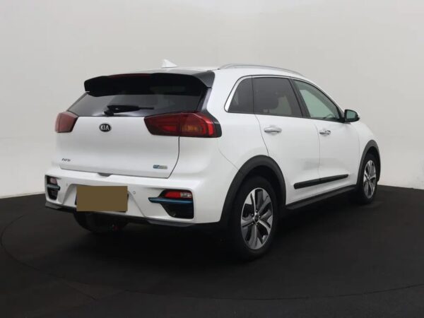 Photo 3 of 29 of KNACC81GFM5093437 Kia e-Niro DynamicPlusLine 64 kWh