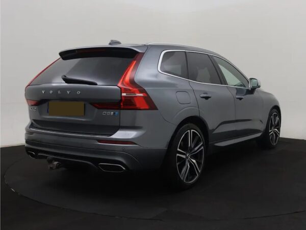 Photo 3 of 33 of YV1UZ68BCJ1017850 Volvo XC60 2.0 D5 AWD R-Design Polestar Engineered PANO