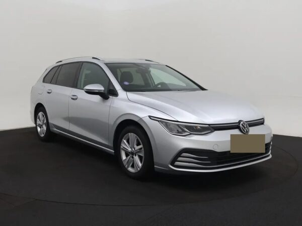 Photo 4 of 23 of WVWZZZCDZMW510352 Volkswagen Golf Variant 1.0 TSI Life LED
