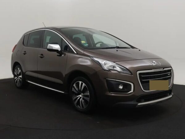 Peugeot 3008 2.0 HDi HYbrid4 99g