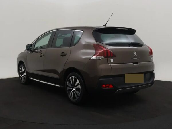 Peugeot 3008 2.0 HDi HYbrid4 99g