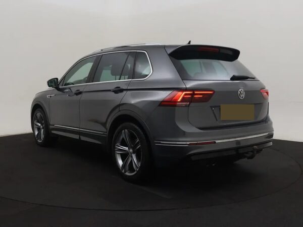 Photo 5 of 25 of WVGZZZ5NZHW892404 Volkswagen Tiguan 1.4 TSI Connected Series