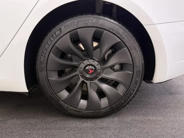 Photo 6 of 24 of LRW3E7FS5PC674103 Tesla Model 3 Standard RWD Plus 60
