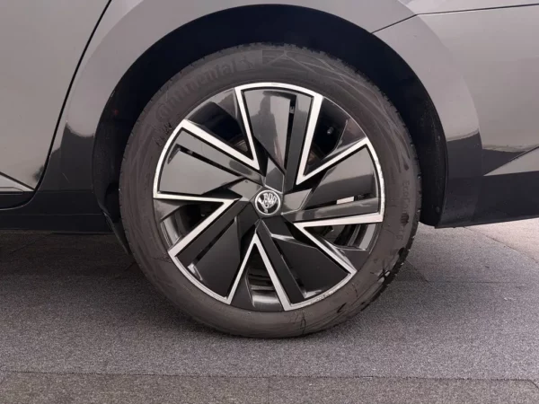Skoda Superb Combi 1.4 TSI iV Sportline Business