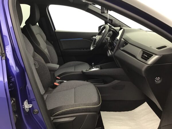 RENAULT CAPTUR FULL HYBRID E TECH