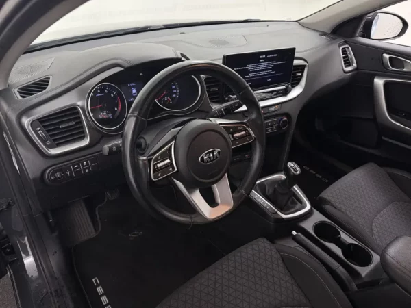 Photo 7 of 24 of U5YH5812AML099487 Kia Ceed Sportswagon 1.0 T-GDi DynamicLine
