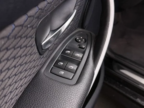 Photo 7 of 28 of WBA3G11050KN39504 BMW 3 Serie Touring 316i Executive M-Sport