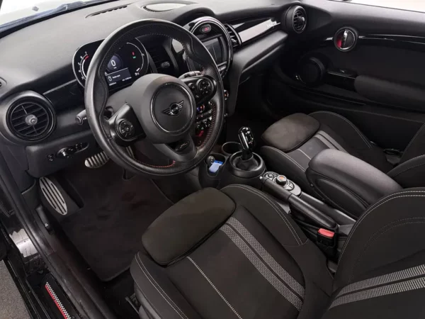MINI 3-deurs 1.5 Cooper Dalston Edition Aut. Led