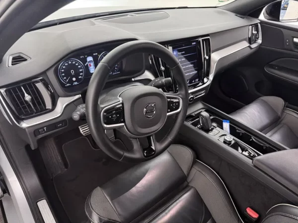 Volvo S60 2.0 B4 R-Design