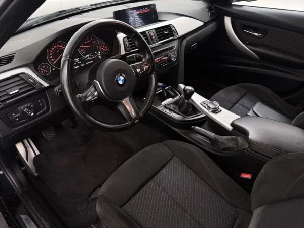 Photo 8 of 28 of WBA3G11050KN39504 BMW 3 Serie Touring 316i Executive M-Sport