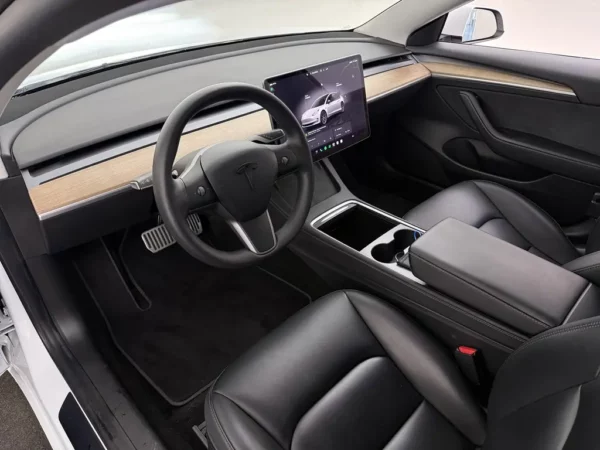 Photo 9 of 24 of LRW3E7FS5PC674103 Tesla Model 3 Standard RWD Plus 60