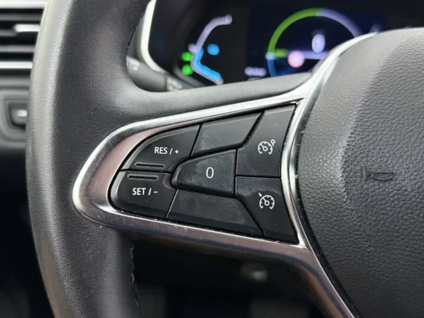 Renault Clio 1.6 E-Tech Hybrid 140 Intens Led