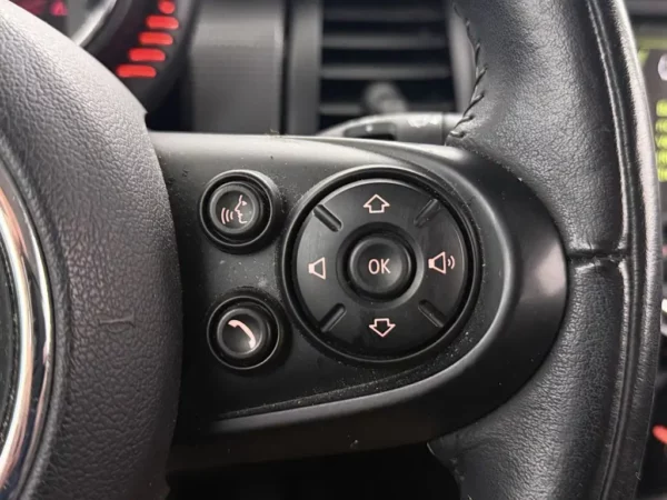 MINI 3-deurs 1.5 Cooper Business Navi