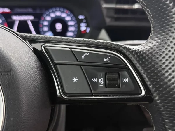 Audi A3 Limousine 30 TFSI Aut.