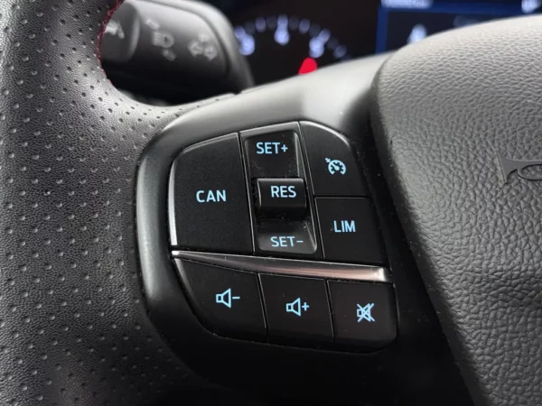 Ford FOCUS Wagon 1.0 EcoBoost Hybrid ST Line