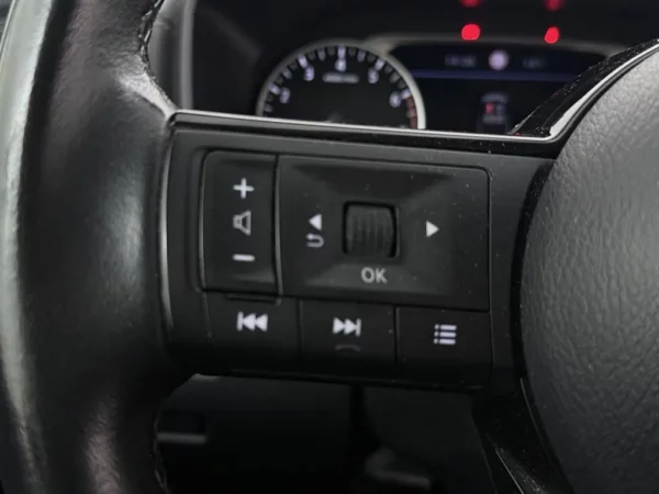 Photo 10 of 23 of SJNTAAJ12U1032327 Nissan QASHQAI 1.3 MHEV Acenta LED