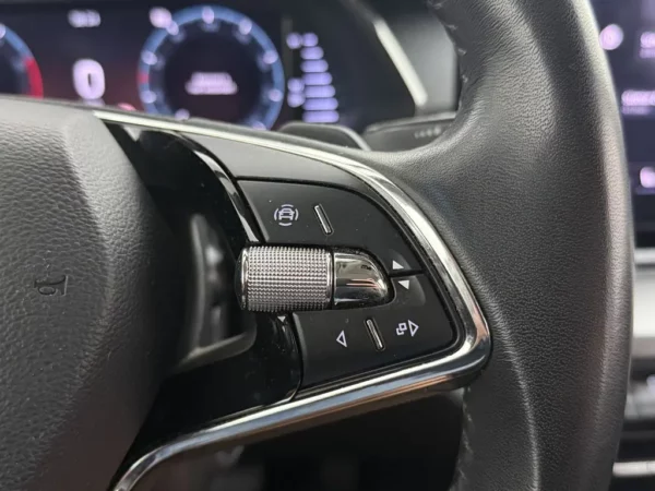 Photo 10 of 25 of TMBJP8NXXRY044543 Skoda Octavia Combi 1.0 e-TSI AUt. Business Edition LED