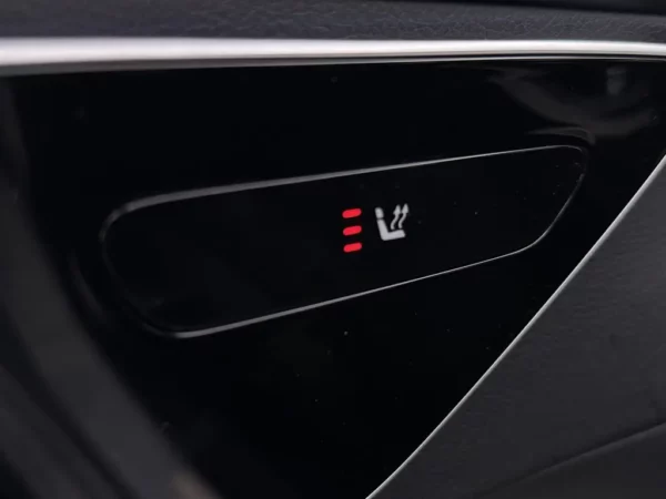 Mercedes-Benz C-Klasse 200 d AMG Line Pano