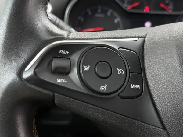 Opel Crossland X 1.2 Turbo Innovation