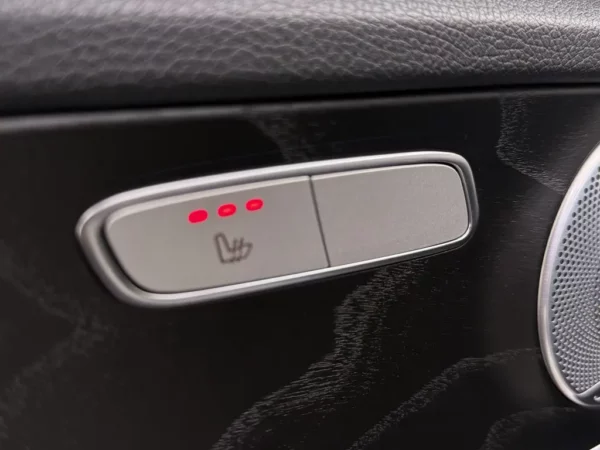 Mercedes-Benz C-Klasse 180 Aut. Premium Plus Pack AMG