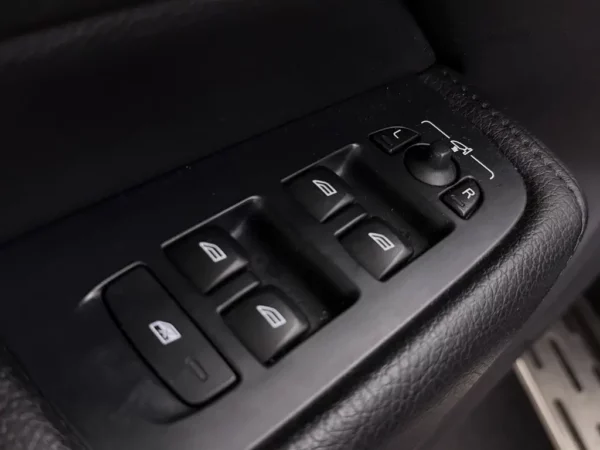 Volvo XC60 2.0 B5 Aut. Momentum Exclusive Pano