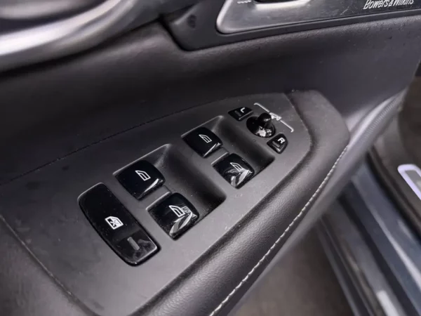 Volvo V90 2.0 T8 AWD Inscription (5-drs