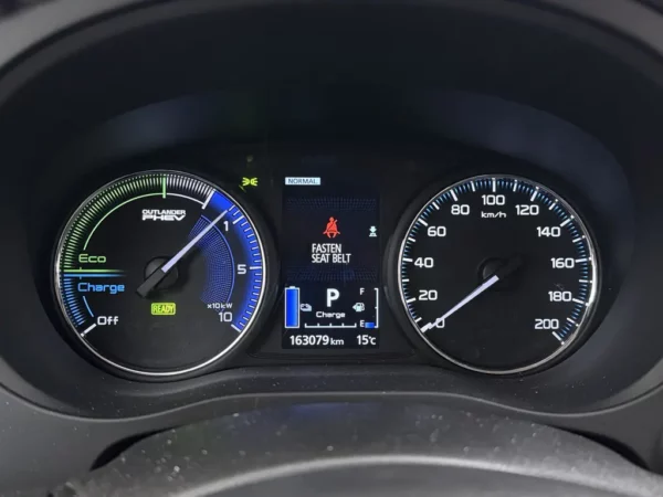 Mitsubishi Outlander 2.4 PHEV Pure LED