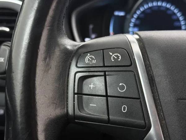 Volvo V40 1.6 T2 Momentum