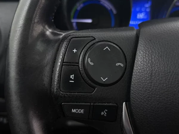 Toyota Auris Touring Sports 1.8 Hybrid Lease