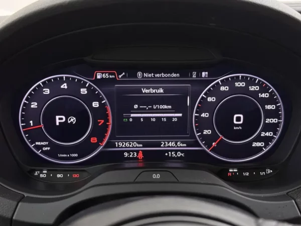 Photo 12 of 23 of WAUZZZ8V6HA103301 Audi A3 Sportback 1.4 TFSI AUT. CoD Sport S Line Edition