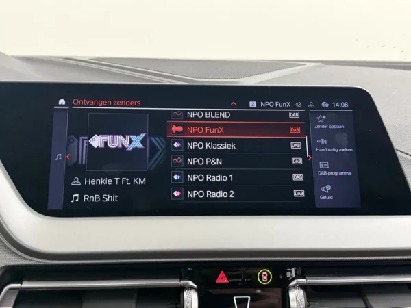 Photo 12 of 23 of WBA7K110707L48802 BMW 1-serie 116i Business Edition