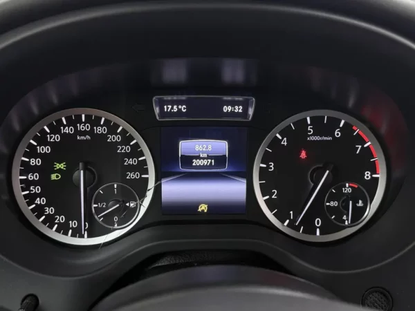 Photo 12 of 24 of SJKDDAH15U1002579 Infiniti Q30 1.6t Premium Navi