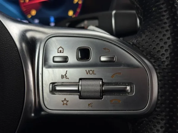 Photo 12 of 25 of WDD2050401R523649 Mercedes-Benz C-Klasse 180 Business Solution AMG