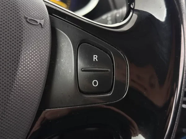 Photo 12 of 26 of VF15RXA0H52699892 Renault Clio 0.9 TCe Expression