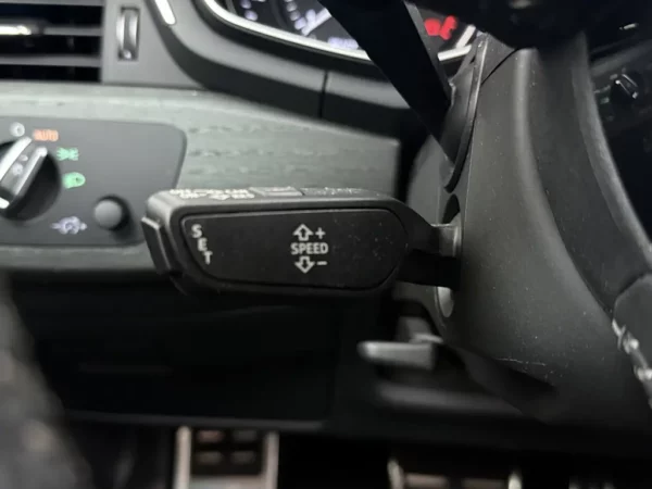 Photo 12 of 26 of WAUZZZF51KA071657 Audi A5 Sportback 40 g-tron Launch edition Sport