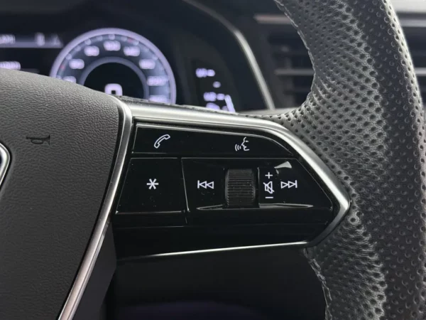 Audi A6 Avant 40 TFSI S edition LED