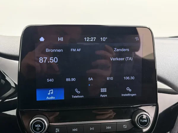 Photo 13 of 23 of WF0JXXGAHJNB64719 Ford Fiesta 1.0 EcoBoost Hybrid Titanium