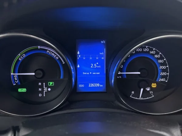 Toyota Auris Touring Sports 1.8 Hybrid Lease