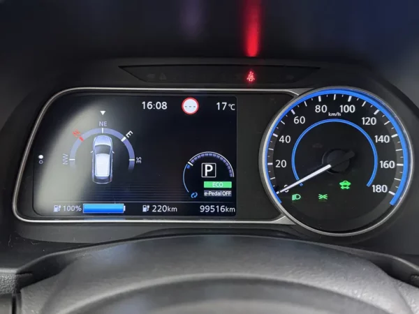 Photo 13 of 25 of SJNFAAZE1U0056906 Nissan Leaf Tekna 40 kWh