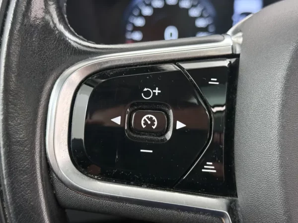 Volvo XC90 2.0 T8 Twin Engine AWD Inscription PANO