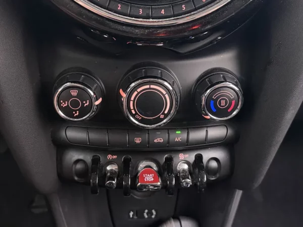 MINI 3-deurs 1.5 Cooper Business Navi