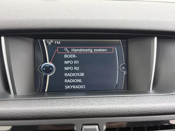 Photo 14 of 23 of WBAVL91080VT84125 BMW X1 sDrive20i Aut Limited Series