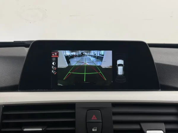 BMW 3 Serie Touring 320i Aut. Corporate Lease Executive Navi