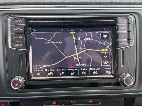 Volkswagen Transporter 2.0 TDI L2H1 DC Highline Airco