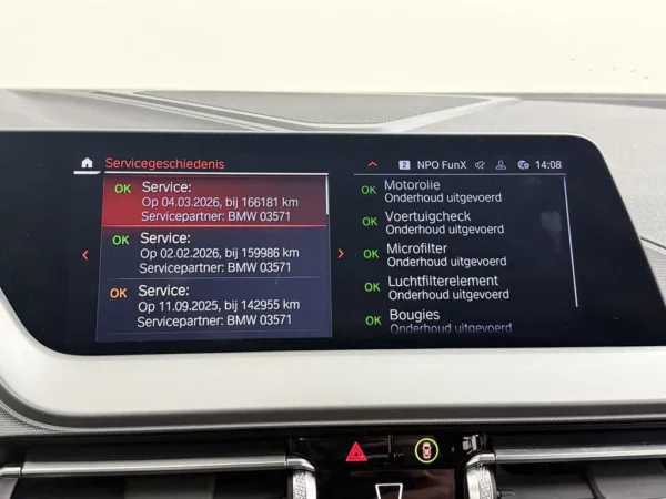 Photo 15 of 23 of WBA7K110707L48802 BMW 1-serie 116i Business Edition