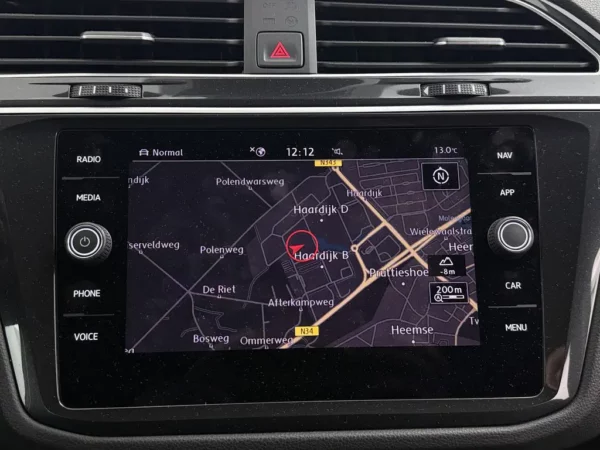 Volkswagen Tiguan 1.5 TSI AUT.Highline Business R Pano