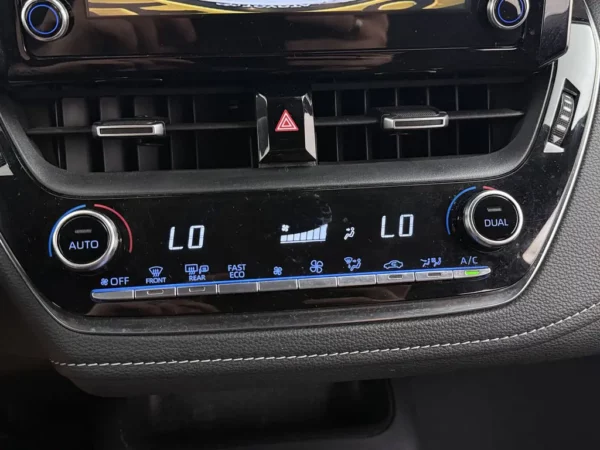 Toyota Corolla Touring Sports 1.8 Hybrid Business